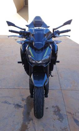 KAWASAKI Z900 